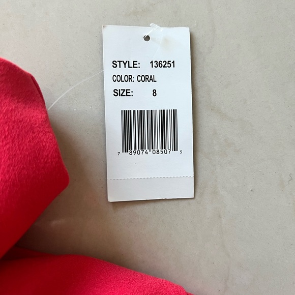 NWT Coral Bodycon Dress-Size 8 - Picture 5 of 7